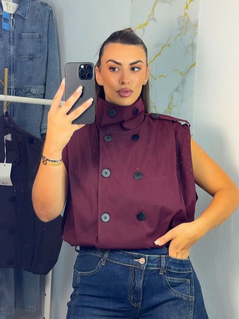 Gabardina sin mangas oversize Burdeos