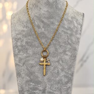 Colgante cruz con abalorios